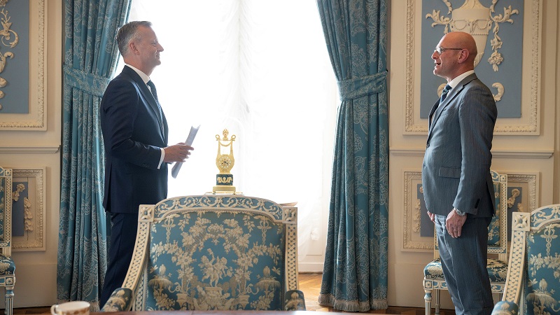 Jan Nieuwenburg herbenoemd als burgemeester van Hoorn