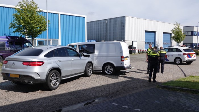Botsing op bedrijventerrein De Oude Veiling in Zwaag