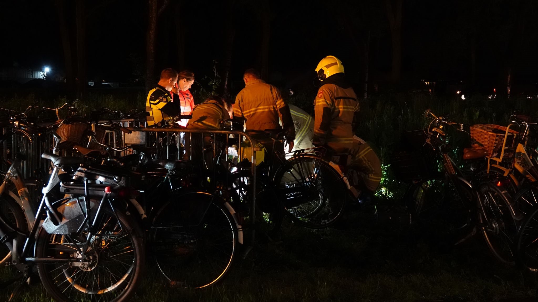 Vrouw in Bovenkarspel met duim bekneld in fietshandrem