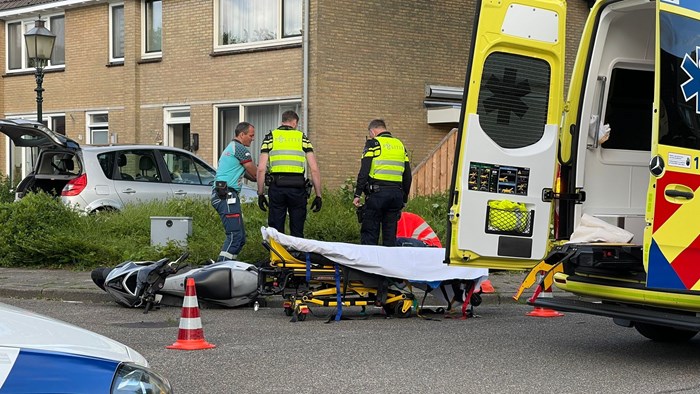 Scooterrijder gewond in Grootebroek