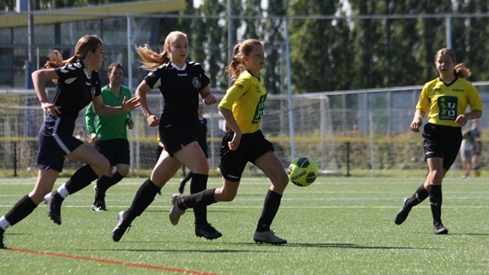 Blokkers toernooi sfeerbeeld meiden