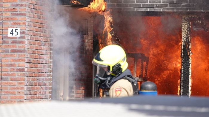 Brand in garage woning Enkhuizen