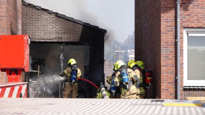 Brand in garage woning Enkhuizen_1