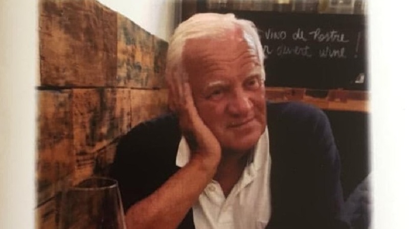 Eerbetoon aan Chris Holman