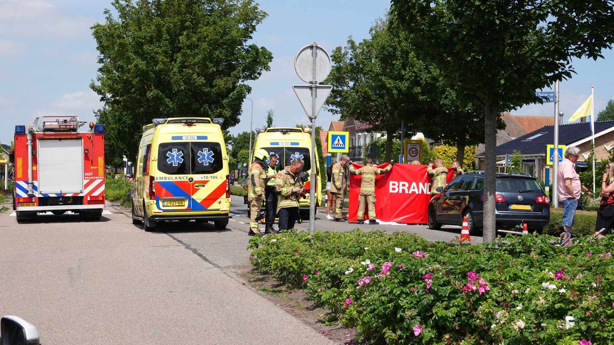 Meisje raakt bij aanrijding zwaargewond in Wervershoof