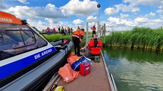 Overdracht op de reddingsteiger