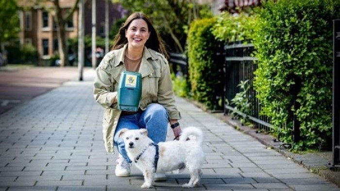 Dierenbescherming vrouw met hond