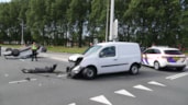 Auto over de kop in Zwaagdijk-Oost1
