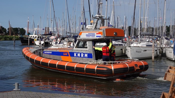 Man gewond bij aanmeren boot1