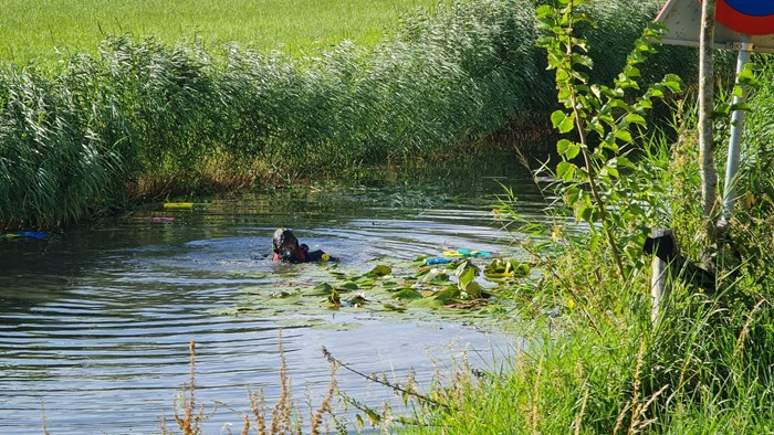 Auto te water in Opperdoes