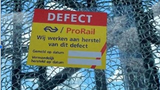 Lift bij loopbrug station defect