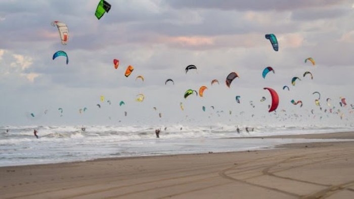 Kitesurfers