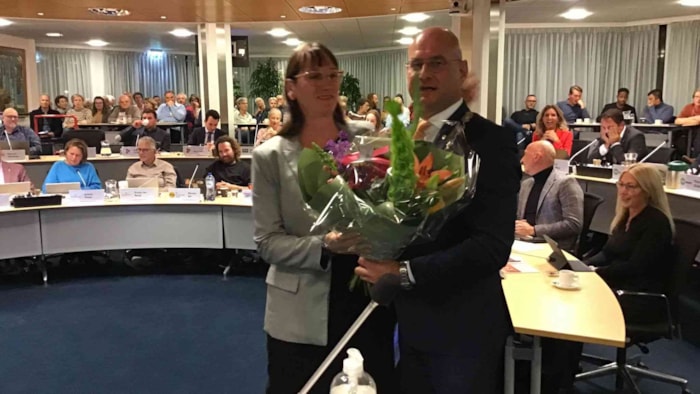 Na de koninklijke onderscheiding een bloemetje