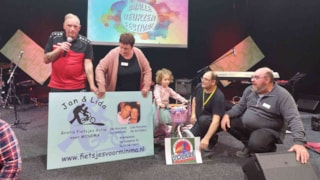 Jan en Lida fietsjes voor de minima