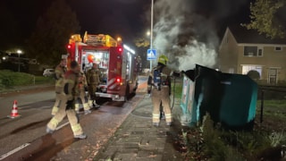 Brand in kledingcontainer