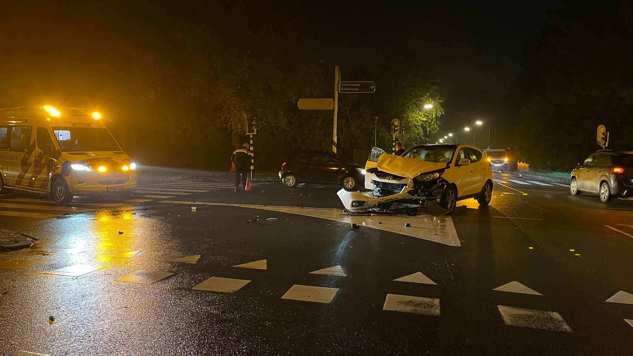 Bestuurder aangehouden na botsing in Zwaag