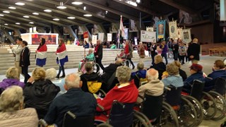 Lourdes internationale mis in de (ondergrondse) Pius X basiliek