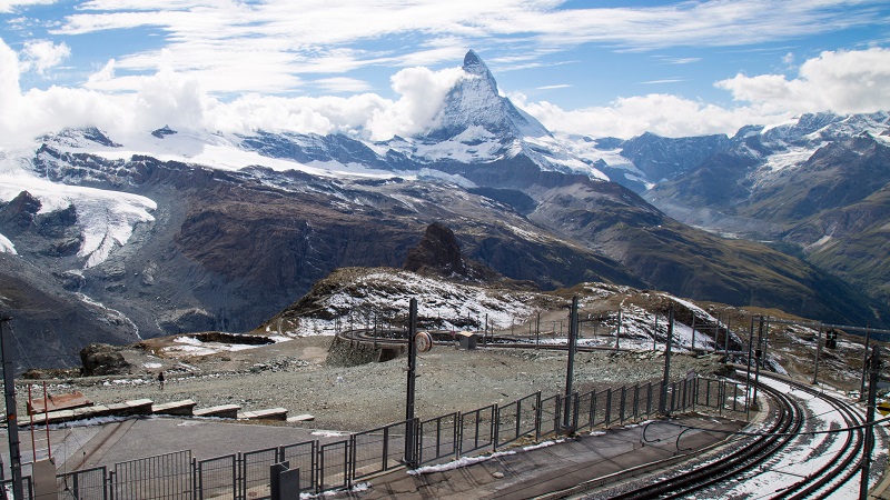 Wintersporters zoeken het noodgedwongen hogerop