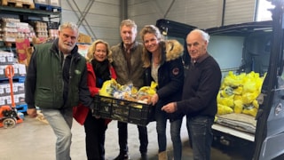 Voedselbank overhandiging Heddes