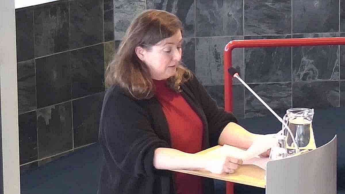 Overlast tijdens weekenden van geparkeerde fietsen op het Kerkplein + HoornRadio interview