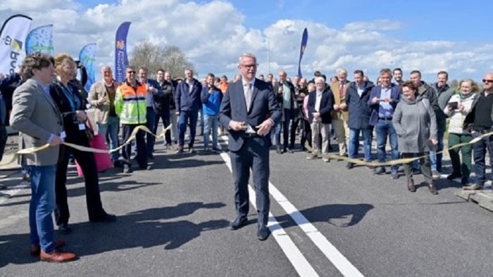 1e nieuwe weggedeelte A.C. de Graafweg geopend