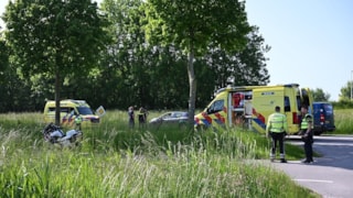 Automobilist gewond bij botsing in Berkhout