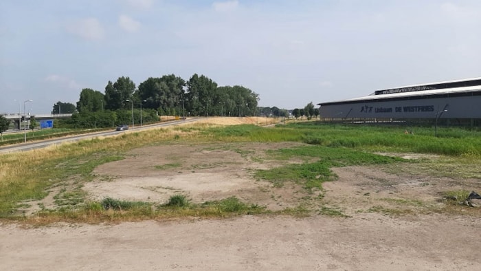 Perceel ten noorden van Samcity - naast ijsbaan De Westfries