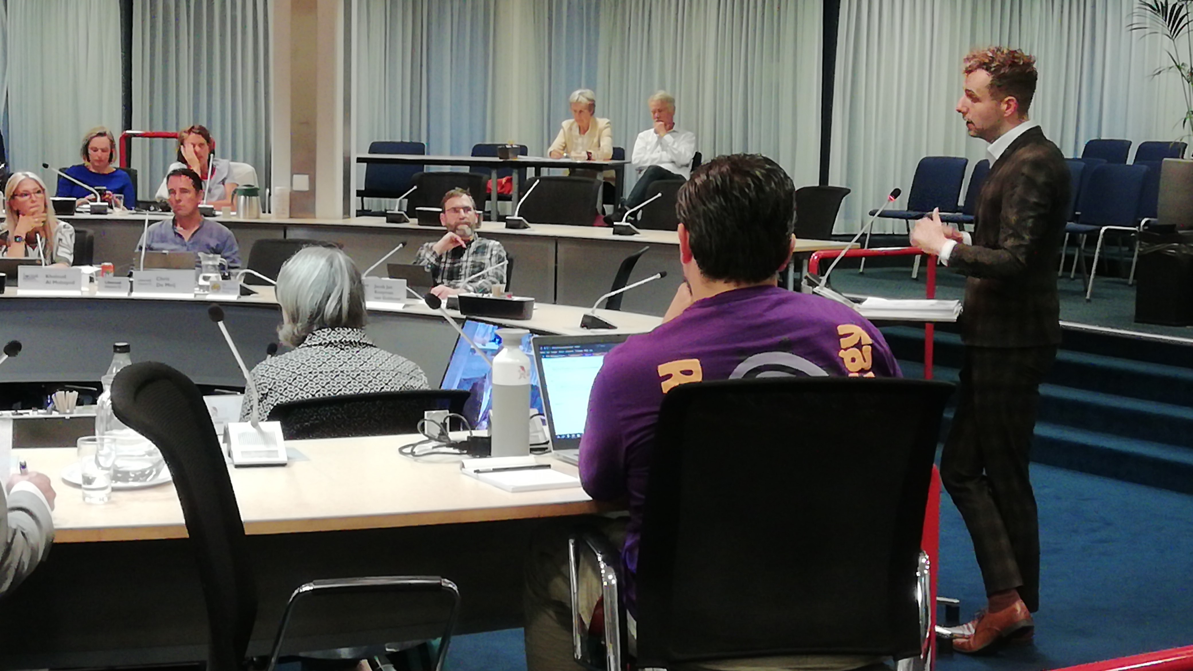 Meeste fracties ontevreden met schrappen van parkeerplaatsen Poort van Hoorn (+ HoornRadio interview)