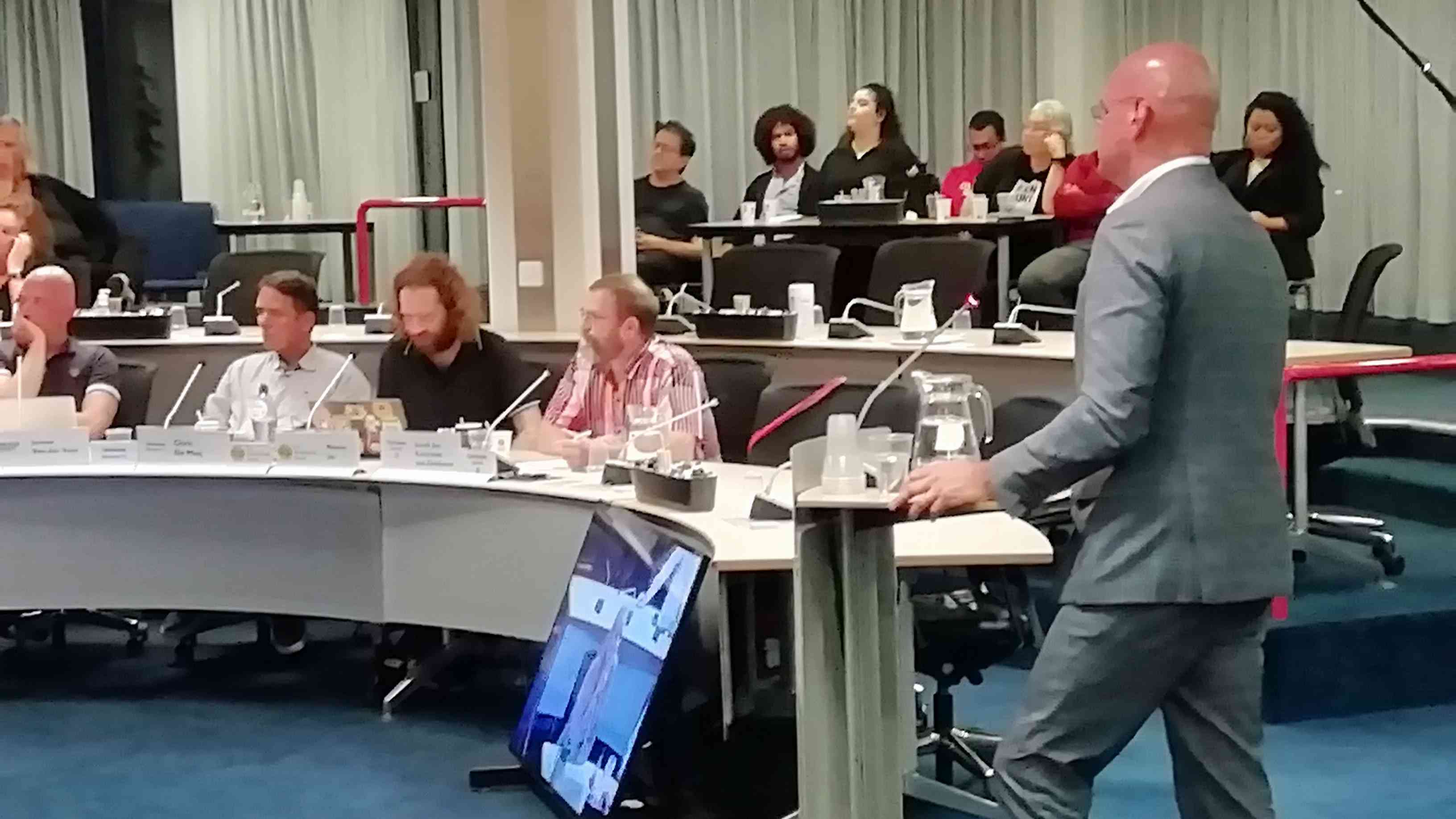 Hoe om te gaan met Hoorns slavernijverleden (+ HoornRadio interview met burgemeester Jan Nieuwenburg)