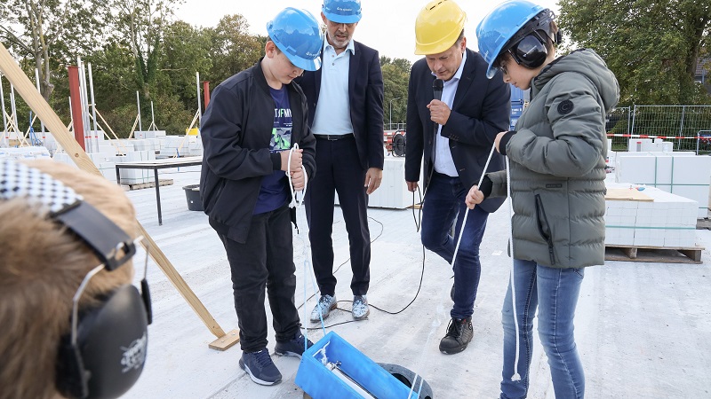 Wensen en dromen voor de toekomst: start nieuwbouw De Spinaker feestelijk gevierd