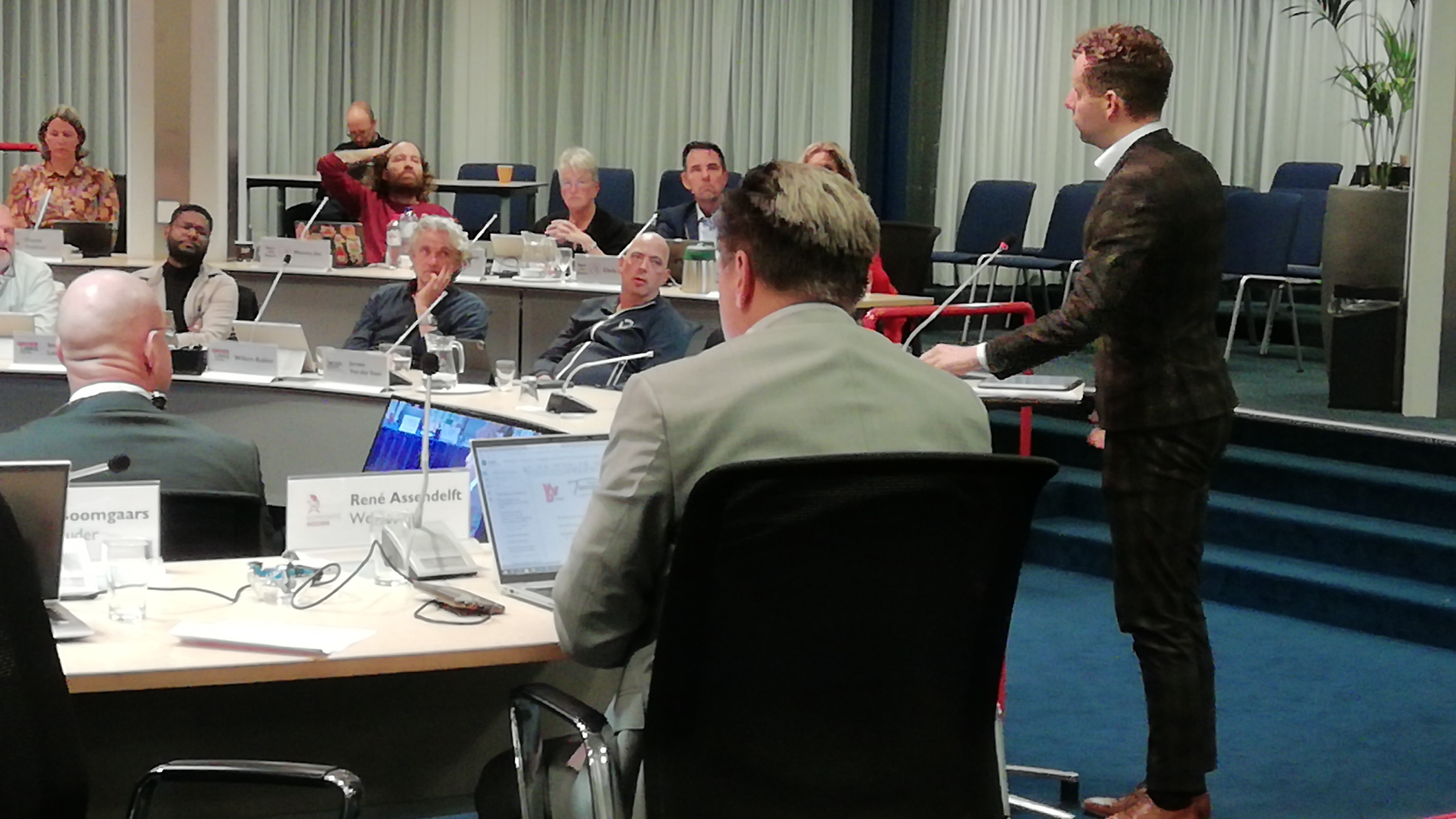 Hoornse belastingen worden verhoogd en toezegging communicatie met ondernemers in de binnenstad te verbeteren