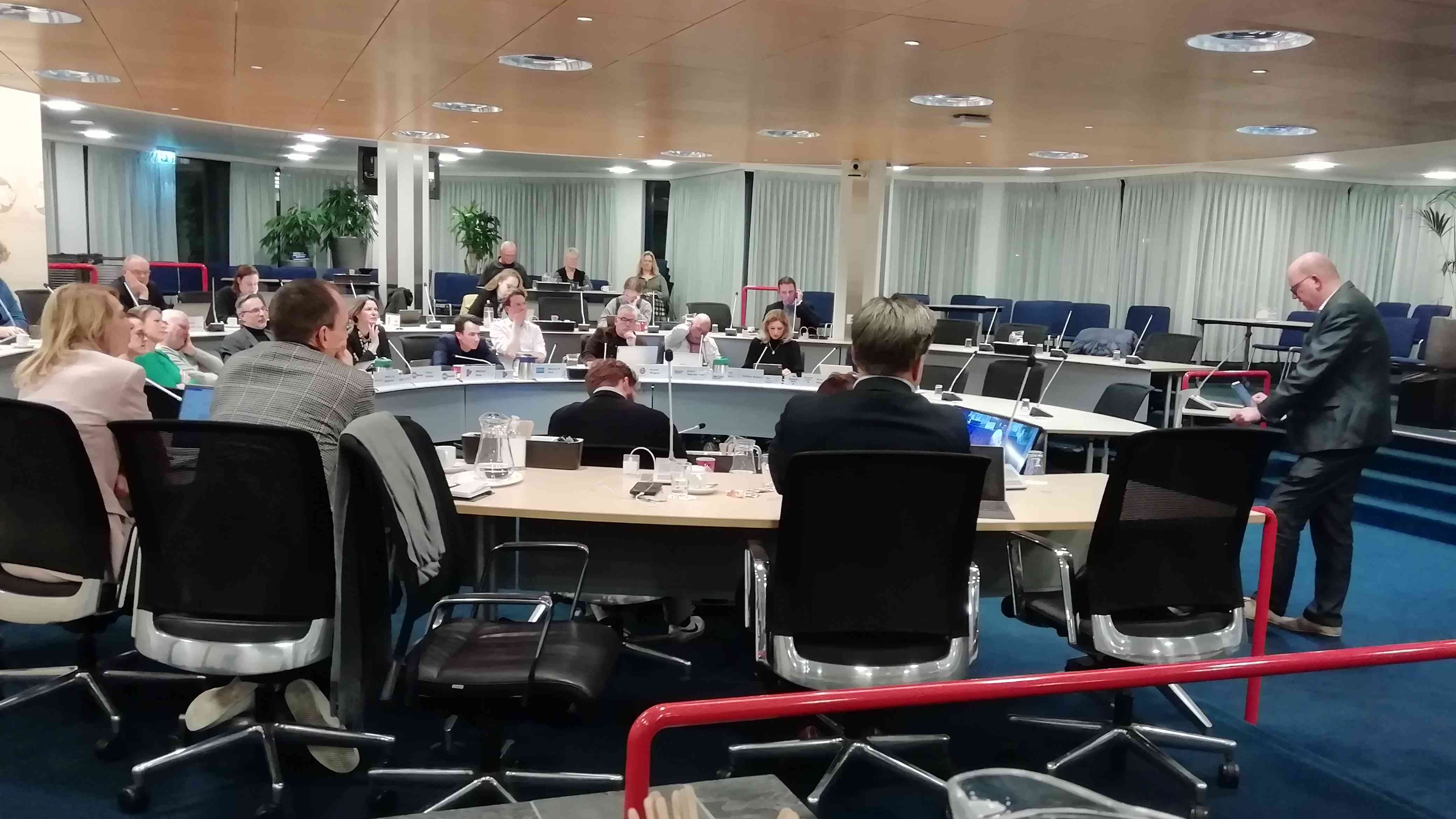 Vertrouwen in centrummanagement moet vorm krijgen (+ audio interview met wethouder Helling)