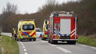 Vermoedelijke frontale harde aanrijding Venneweg Hoorn