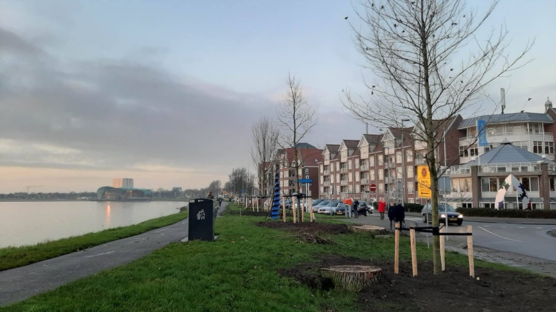 Hoornse gemeenteraad stemt in met afvalplan voor binnenstad, fietsplan en bomenfonds