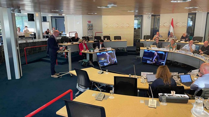 Wethouder Helling over de overweg bij de Klagerstuin