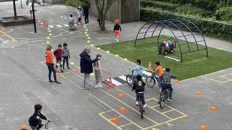 Lessen in verkeersveiligheid bij Universum