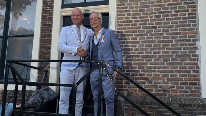 Ron Dol Ridder in de Orde van Oranje Nassau.