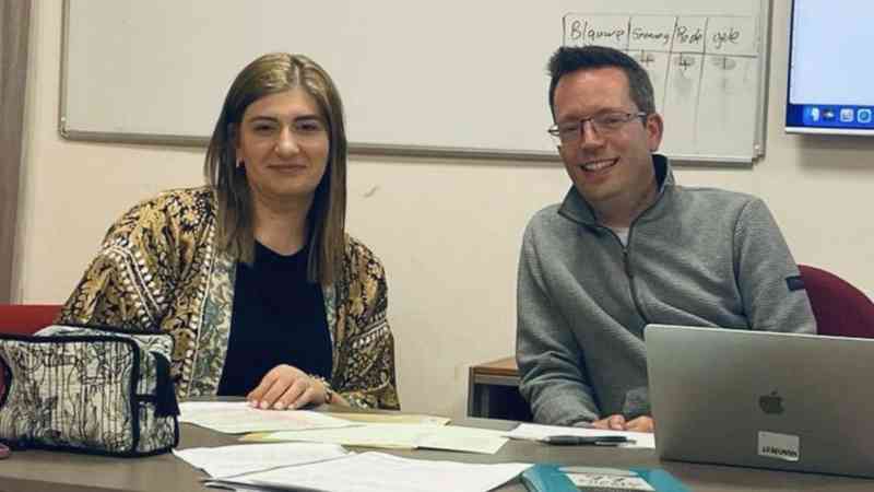 Zelfvertrouwen door taal: Marina’s succes met ‘Migranten vrouwen leren door’